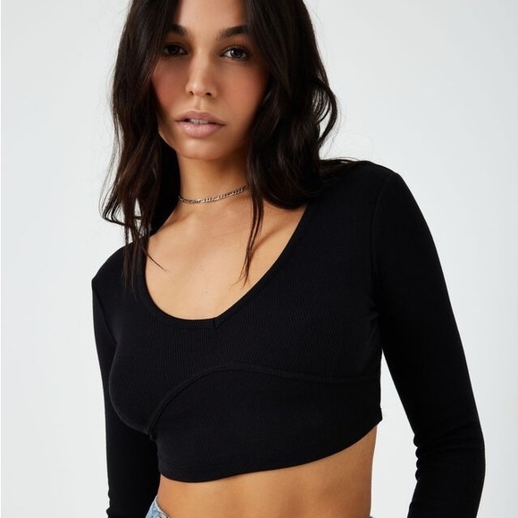 Garage Tops - 💛Garage Black Longsleeved Crop Top Ribbed Fitted - Size Medium - No Flaws -